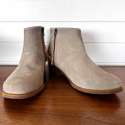 Nwob toms girls youth beige - 4,